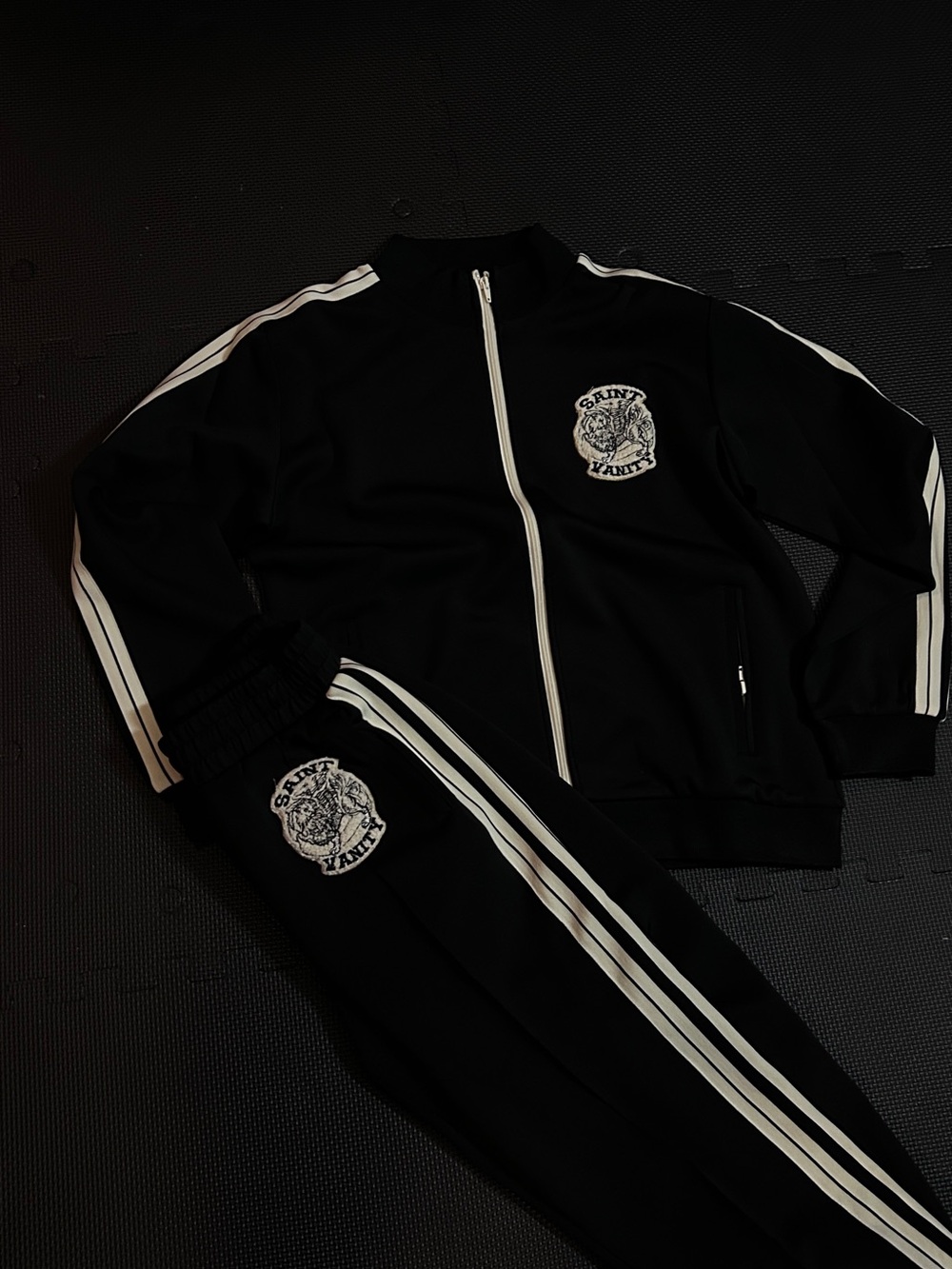 Saint vanity men set